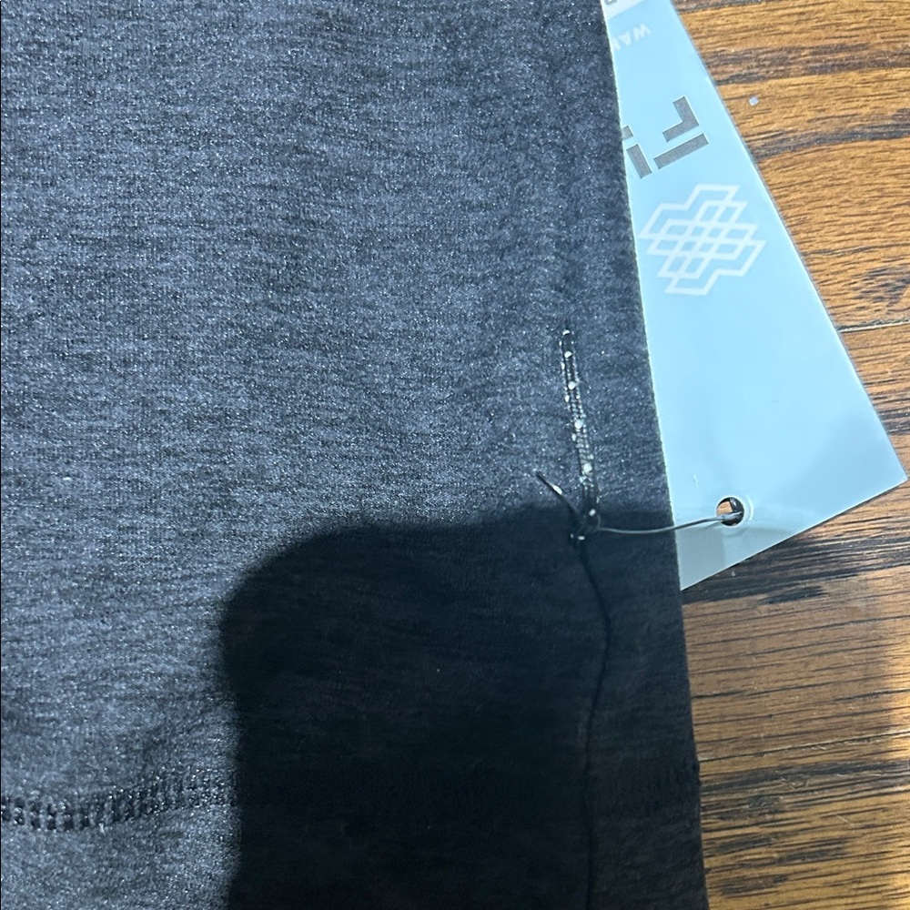 Elegant Black Women's Short Sleeve Tee - Picture 3 of 4
